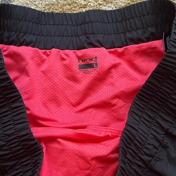 Nike shorts - Picture 2 of 3